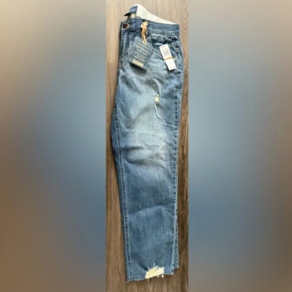 Democracy Denim - NWT Democracy Cropped and Distressed Jeans 16W